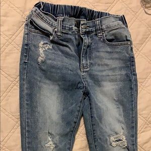 Grace & Lace Distressed Jeggings EUC